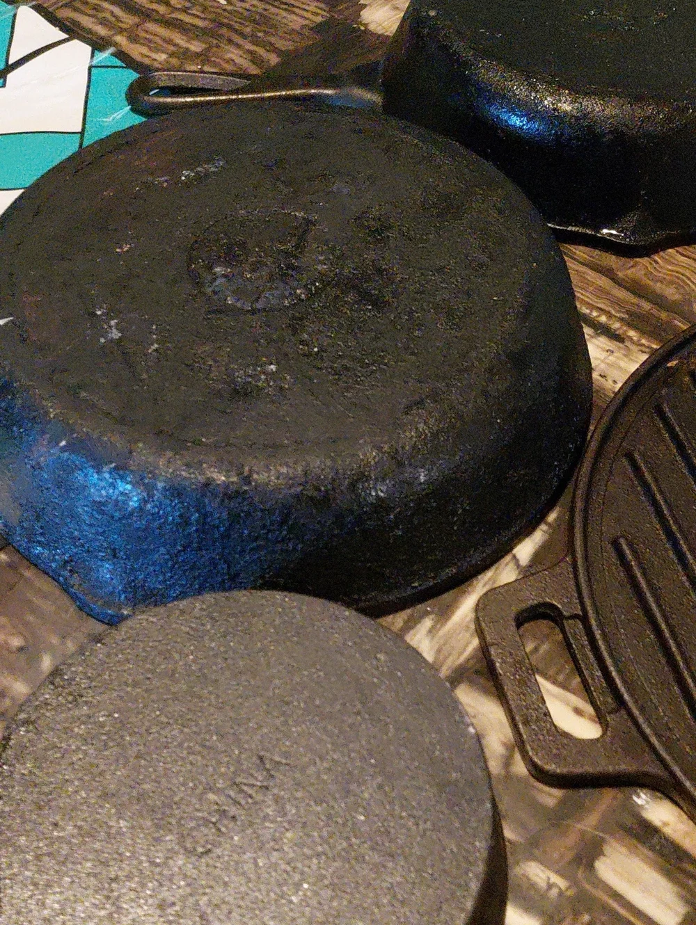 Black Cast Iron Skillet Set - Heavy-Duty Frying Pans and Grill Pan 4pieces
